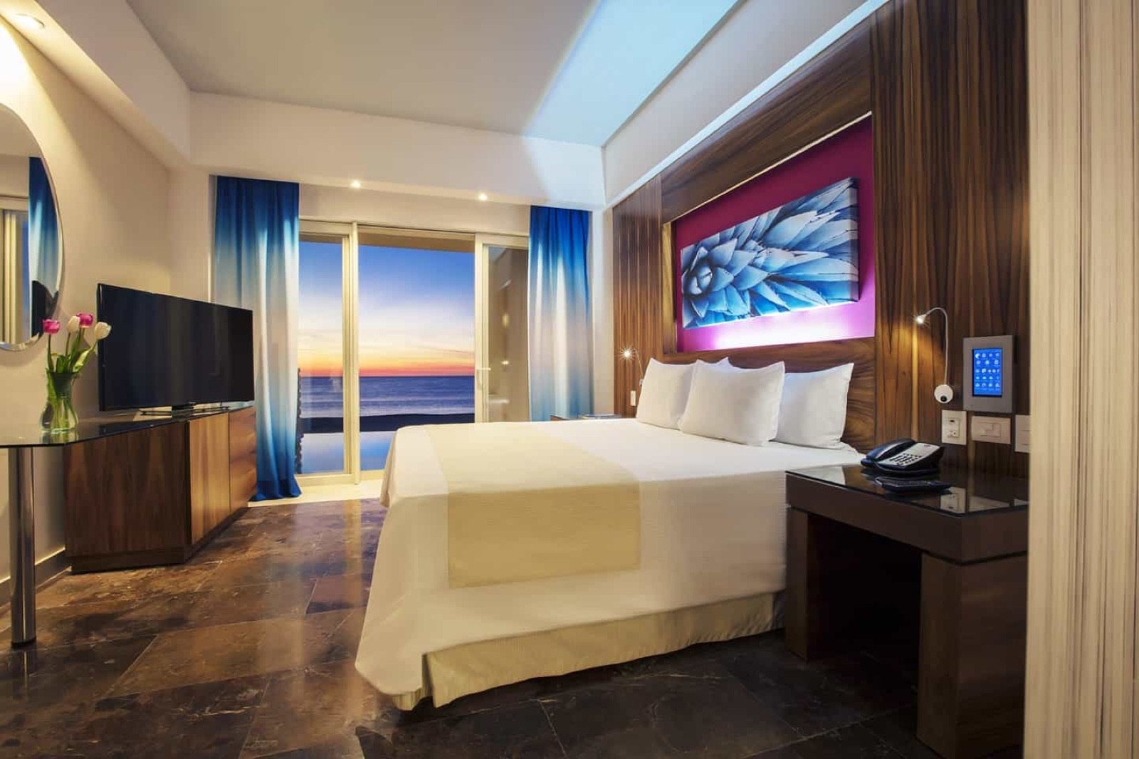 Junior Suite con balcón hacia el mar